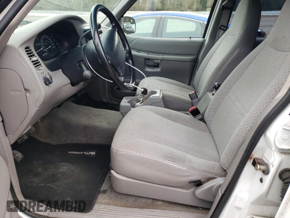 2000 Ford Explorer XLS z VIN 1FMZU72X5YZC21823, wystawiony jako Copart lot #45025955 z przebiegiem 185 511 mil mil oraz Szkoda całkowita • Salvage title. Historia ofert i sprzedaży dostępna na DreamBid. Obrazek 7.