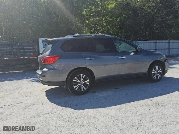 2019 Nissan Pathfinder SV with VIN 5N1DR2MM4KC641519, listed as a Copart auction lot 51615635 with 144,606 mi miles and Clean Title. Bid and sale history available at carsss.com. Image 3.