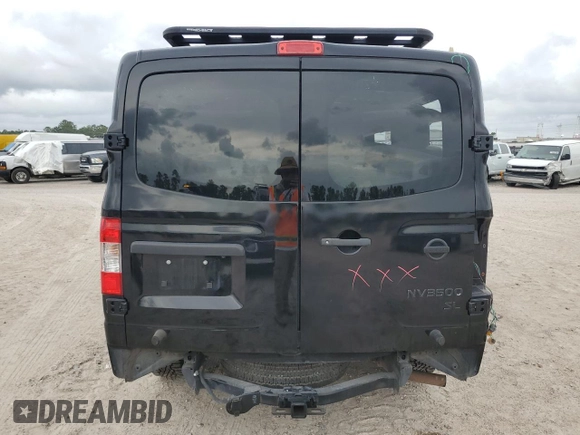 2017 Nissan NV SL z VIN 5BZAF0AA3HN850343, wystawiony jako Copart lot #54843445 z przebiegiem 129 144 mil mil oraz Szkoda całkowita • Salvage title. Historia ofert i sprzedaży dostępna na DreamBid. Obrazek 6.