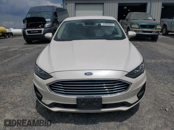 2020 Ford Fusion SE with VIN 3FA6P0HD1LR119649, listed as a Copart auction lot 63858665 with 133,344 mi miles and Clean title. Bid and sale history available at DreamBid. Image 5.