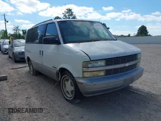 1999 Chevrolet Astro z VIN 1GNDM19W0XB116548, wystawiony jako IAAI lot #41943530 z przebiegiem 124 735 mil mil oraz . Historia ofert i sprzedaży dostępna na DreamBid. Obrazek 1.