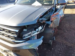 2021 Volkswagen Atlas SE с VIN 1V2WR2CA6MC553626, выставлен на аукционе IAAI как лот 41188219 с пробегом 83 000 миль миль и . История ставок и продаж доступна на DreamBid. Изображение 6.
