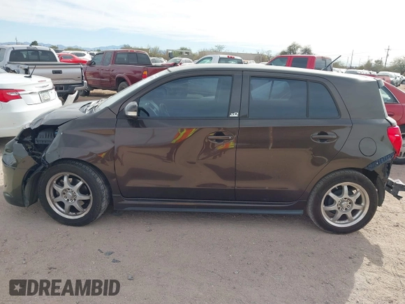 2011 Scion xD z VIN JTKKU4B45B1010646, wystawiony jako IAAI lot #41603197 z przebiegiem 144 218 mil mil oraz . Historia ofert i sprzedaży dostępna na DreamBid. Obrazek 14.