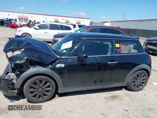 2016 MINI Hardtop S with VIN WMWXP7C51G3B49102, listed as a IAAI auction lot 42443771 with 97,626 mi miles and . Bid and sale history available at DreamBid. Image 14.