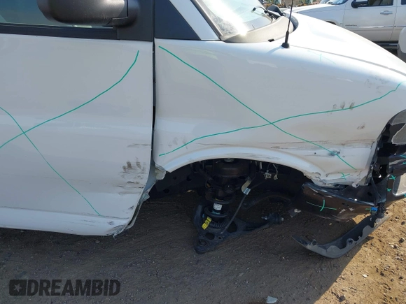 2024 Chevrolet Express Cargo with VIN 1GCWGAFP5R1282188, listed as a IAAI auction lot 42706483 with 10,116 mi miles and . Bid and sale history available at DreamBid. Image 18.