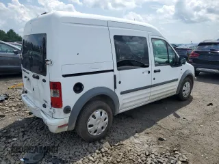 2010 Ford Transit Connect XLT z VIN NM0KS9BN6AT031475, wystawiony jako Copart lot #64888655 z przebiegiem 359 380 mil mil oraz Czysty tytuł • Clean title. Historia ofert i sprzedaży dostępna na DreamBid. Obrazek 3.