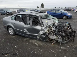 2003 Volkswagen Passat GLS with VIN WVWPD63B63P033986, listed as a Copart auction lot 43545515 with 0 mi miles and Salvage Title. Bid and sale history available at carsss.com. Image 4.
