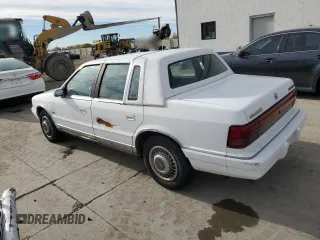 1994 Chrysler LeBaron z VIN 3C3AA563XRT225465, wystawiony jako Copart lot #78666144 z przebiegiem 87 254 mil mil oraz Tytuł czysty. Historia ofert i sprzedaży dostępna na DreamBid. Obrazek 2.