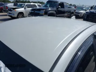2020 Toyota Prius L Eco z VIN JTDKARFU8L3126291, wystawiony jako IAAI lot #42190242 z przebiegiem 60 404 mil mil oraz . Historia ofert i sprzedaży dostępna na DreamBid. Obrazek 12.