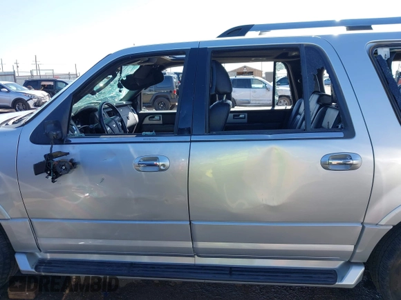 2017 Ford Expedition Max Limited with VIN 1FMJK1KTXHEA74273, listed as a IAAI auction lot 41973618 with Not provided miles and . Bid and sale history available at DreamBid. Image 13.