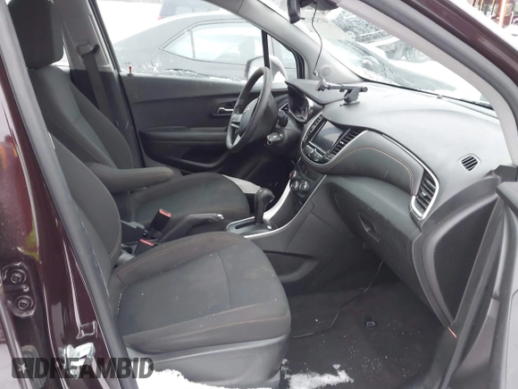 2022 Chevrolet Trax LS with VIN KL7CJNSM1NB504895, listed as a IAAI auction lot 41526126 with 66,154 mi miles. Bid and sale history available at carsss.com. Image 5.