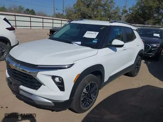 2025 Chevrolet TrailBlazer LT with VIN KL79MPSP8SB122656, listed as a IAAI auction lot 41856978 with 3,084 mi miles. Bid and sale history available at carsss.com. Image 18.