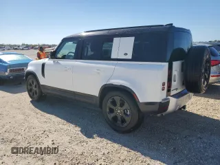 2022 Land Rover Defender SE with VIN SALEPERU1N2100701, listed as a Copart auction lot 80293774 with Not provided miles and Salvage title. Bid and sale history available at DreamBid. Image 2.