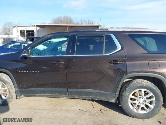 2018 Chevrolet Traverse LT Cloth with VIN 1GNEVGKW3JJ194737, listed as a IAAI auction lot 41590686 with 176,108 mi miles. Bid and sale history available at carsss.com. Image 14.