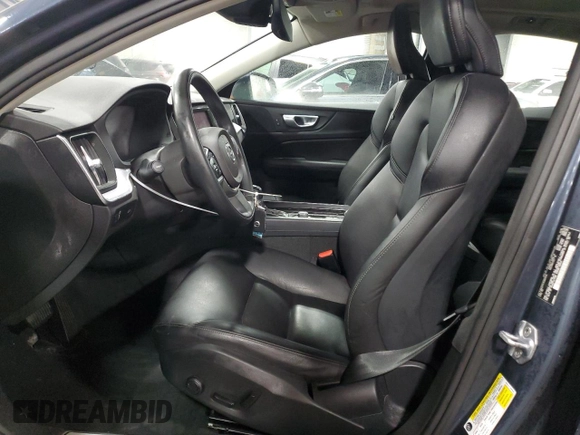 2019 Volvo S60 Momentum with VIN 7JRA22TK1KG001516, listed as a Copart auction lot 82904434 with 33,912 mi miles and Salvage Title. Bid and sale history available at carsss.com. Image 7.