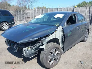 2021 Kia Forte LXS z VIN 3KPF24AD2ME334010, wystawiony jako IAAI lot #42067027 z przebiegiem 76 325 mil mil oraz . Historia ofert i sprzedaży dostępna na DreamBid. Obrazek 18.