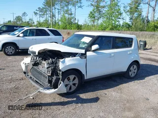 2014 Kia Soul with VIN KNDJN2A29E7058611, listed as a IAAI auction lot 41997441 with 126,757 mi miles. Bid and sale history available at carsss.com. Image 2.