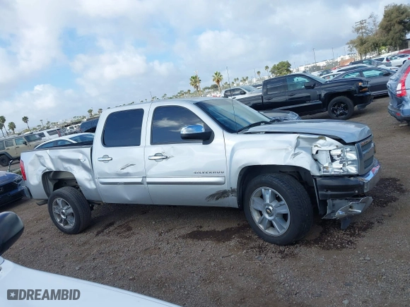 2012 Chevrolet Silverado 1500 LT with VIN 3GCPCSE05CG180389, listed as a IAAI auction lot 41880516 with 113,843 mi miles. Bid and sale history available at carsss.com. Image 14.