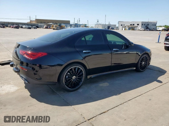 2022 Mercedes-Benz CLA 250 z VIN W1K5J4GB2NN314041, wystawiony jako Copart lot #52886425 z przebiegiem 32 535 mil mil oraz Szkoda całkowita • Salvage title. Historia ofert i sprzedaży dostępna na DreamBid. Obrazek 3.
