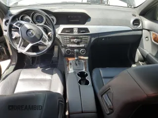 2014 Mercedes-Benz C 250 Sport с VIN WDDGF4HB0EA963286, выставлен на аукционе Copart как лот 61560185 с пробегом 120 689 миль миль и Списание • Salvage title. История ставок и продаж доступна на DreamBid. Изображение 7.