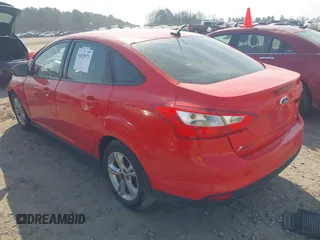 2014 Ford Focus SE with VIN 1FADP3F28EL353220, listed as a IAAI auction lot 41675973 with 1 mi miles. Bid and sale history available at carsss.com. Image 3.