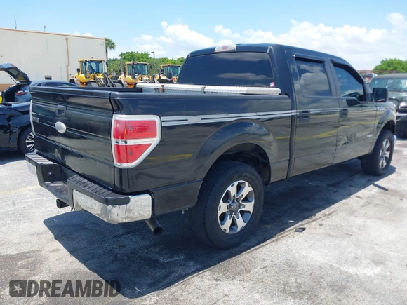 2012 Ford F-150 XL z VIN 1FTFW1CT1CFA40920, wystawiony jako IAAI lot #42350690 z przebiegiem 183 886 mil mil oraz . Historia ofert i sprzedaży dostępna na DreamBid. Obrazek 4.