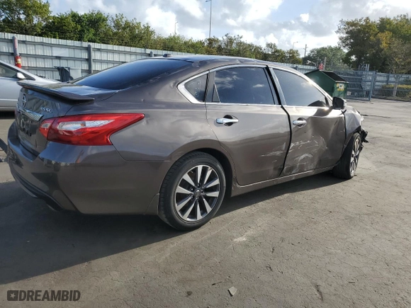 2016 Nissan Altima 3.5 SL with VIN 1N4BL3APXGC176825, listed as a Copart auction lot 51770295 with 142,321 mi miles and Salvage Title. Bid and sale history available at carsss.com. Image 3.