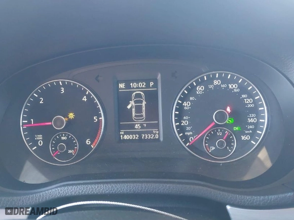 2013 Volkswagen Passat TDI SE w/Sunroof with VIN 1VWBN7A30DC068294, listed as a IAAI auction lot 41331869 with 140,032 mi miles. Bid and sale history available at carsss.com. Image 7.
