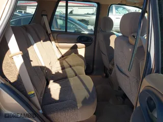 2002 Chevrolet TrailBlazer LS with VIN 1GNDT13S422356784, listed as a IAAI auction lot 41329655 with 122,525 mi miles. Bid and sale history available at carsss.com. Image 8.