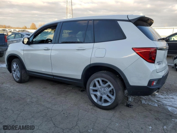 2024 Honda Passport EX-L with VIN 5FNYF8H5XRB018505, listed as a Copart auction lot 83401634 with 2,827 mi miles and Salvage Title. Bid and sale history available at carsss.com. Image 2.