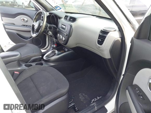 2014 Kia Soul with VIN KNDJN2A26E7029745, listed as a IAAI auction lot 41839177 with 183,915 mi miles. Bid and sale history available at carsss.com. Image 5.
