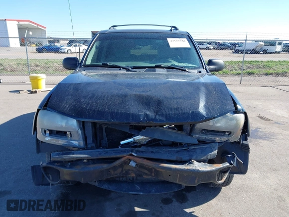 2007 Chevrolet TrailBlazer LS with VIN 1GNDT13S472288929, listed as a IAAI auction lot 42155584 with 193,178 mi miles and . Bid and sale history available at DreamBid. Image 12.