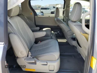 2013 Toyota Sienna XLE with VIN 5TDDK3DC2DS053531, listed as a Copart auction lot 54243695 with 110,000 mi miles and Salvage Title. Bid and sale history available at DreamBid. Image 10.