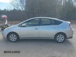 2005 Toyota Prius with VIN JTDKB20U653014332, listed as a IAAI auction lot 42010139 with 128,147 mi miles. Bid and sale history available at carsss.com. Image 12.
