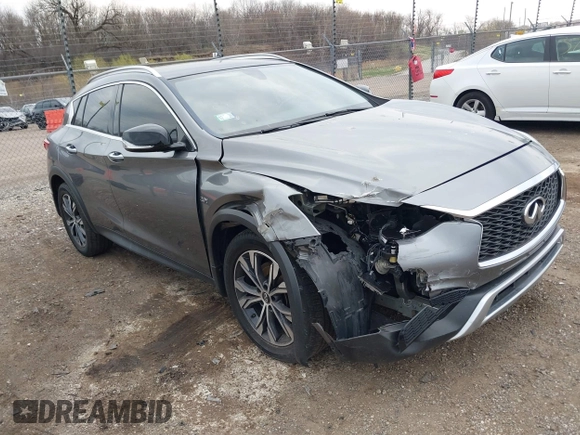2017 Infiniti QX30 Premium z VIN SJKCH5CR2HA022260, wystawiony jako IAAI lot #42067553 z przebiegiem 85 301 mil mil oraz . Historia ofert i sprzedaży dostępna na DreamBid. Obrazek 1.