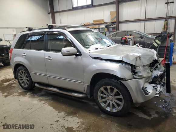 2013 Suzuki Grand Vitara Limited with VIN JS3TD0D7XD4100647, listed as a Copart auction lot 83306314 with 210,686 mi miles and Salvage Title. Bid and sale history available at carsss.com. Image 4.