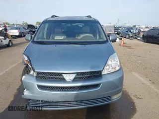 2005 Toyota Sienna XLE with VIN 5TDZA22C75S241730, listed as a IAAI auction lot 42056897 with 264,714 mi miles. Bid and sale history available at carsss.com. Image 12.
