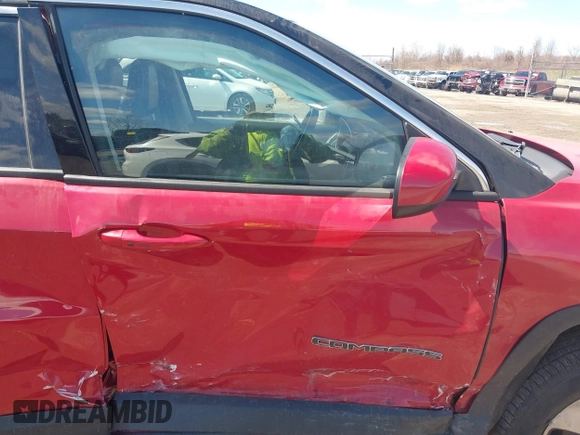 2018 Jeep Compass Altitude with VIN 3C4NJDBBXJT101043, listed as a IAAI auction lot 41937293 with 80,439 mi miles and . Bid and sale history available at carsss.com. Image 5.