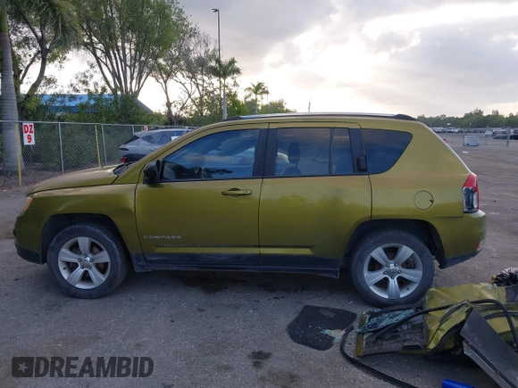 2012 Jeep Compass Sport with VIN 1C4NJCBA9CD633975, listed as a IAAI auction lot 42083500 with 190,412 mi miles and . Bid and sale history available at carsss.com. Image 14.