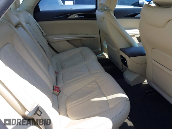 2014 Lincoln MKZ Hybrid with VIN 3LN6L2LU4ER811119, listed as a IAAI auction lot 42190415 with 98,898 mi miles and . Bid and sale history available at DreamBid. Image 8.