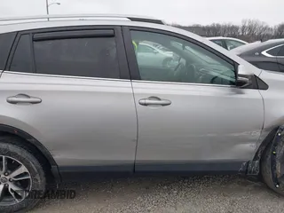 2018 Toyota RAV4 XLE with VIN 2T3RFREV1JW842728, listed as a IAAI auction lot 41519668 with 149,670 mi miles. Bid and sale history available at carsss.com. Image 13.