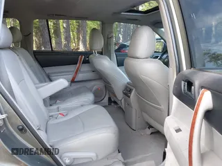 2010 Toyota Highlander Limited with VIN 5TDDK3EH1AS022518, listed as a IAAI auction lot 42116230 with 218,316 mi miles and . Bid and sale history available at DreamBid. Image 8.