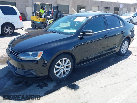 2013 Volkswagen Jetta SE with VIN 3VWDP7AJ4DM423726, listed as a IAAI auction lot 42269121 with 123,073 mi miles and . Bid and sale history available at DreamBid. Image 2.