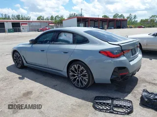 2023 BMW 4 Series M440i z VIN WBA63AW0XPFP50556, wystawiony jako IAAI lot #42517241 z przebiegiem 33 079 mil mil oraz . Historia ofert i sprzedaży dostępna na DreamBid. Obrazek 3.