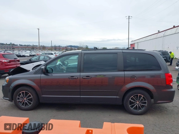 2017 Dodge Grand Caravan SE with VIN 2C4RDGBG2HR843813, listed as a IAAI auction lot 41829393 with 62,387 mi miles and . Bid and sale history available at DreamBid. Image 14.