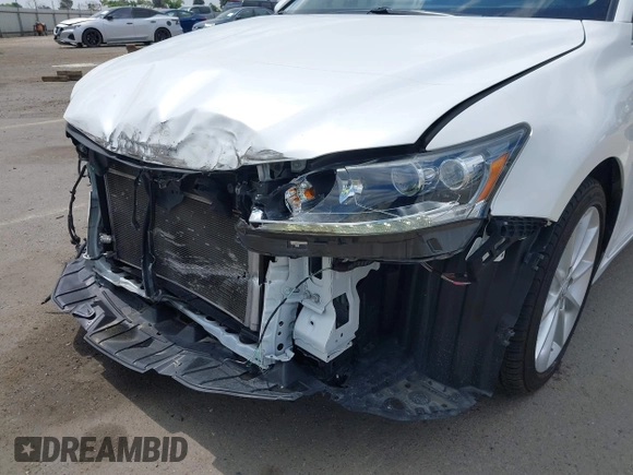2011 Lexus CT 200h with VIN JTHKD5BH2B2035688, listed as a IAAI auction lot 42097298 with 78,234 mi miles and . Bid and sale history available at DreamBid. Image 18.