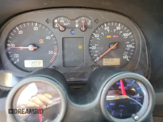 1999 Volkswagen Golf z VIN WVWBF31J6XW245599, wystawiony jako Copart lot #71473934 z przebiegiem 223 072 mil mil oraz Szkoda całkowita • Salvage title. Historia ofert i sprzedaży dostępna na DreamBid. Obrazek 9.