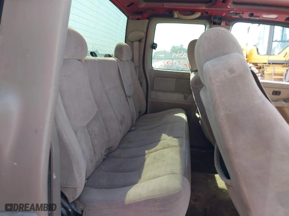 2006 Chevrolet Silverado 1500 LT2 with VIN 1GCEK19B96Z178794, listed as a IAAI auction lot 40637769 with 1 mi miles. Bid and sale history available at carsss.com. Image 8.