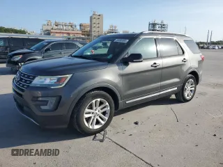 2017 Ford Explorer XLT z VIN 1FM5K7D85HGC51622, wystawiony jako Copart lot #59366585 z przebiegiem 100 212 mil mil oraz Szkoda całkowita • Salvage title. Historia ofert i sprzedaży dostępna na DreamBid. Obrazek 1.