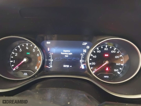 2018 Jeep Compass Latitude with VIN 3C4NJCBB9JT462130, listed as a IAAI auction lot 41386549 with 88,706 mi miles. Bid and sale history available at carsss.com. Image 7.